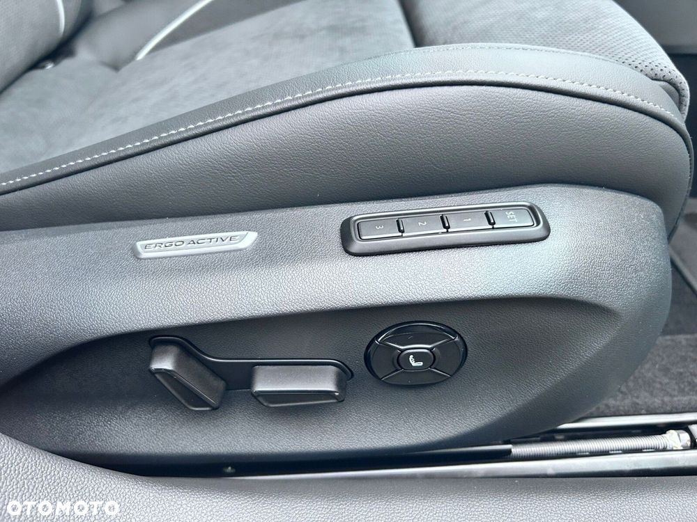 Volkswagen Passat - 14