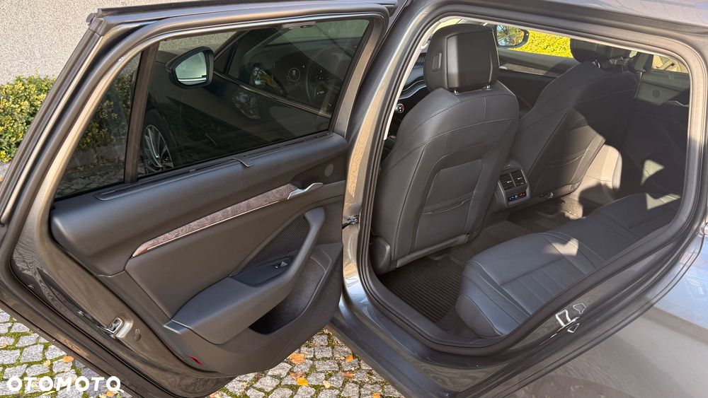 Skoda Superb 2.0 TDI SCR 4x4 L&K DSG - 19