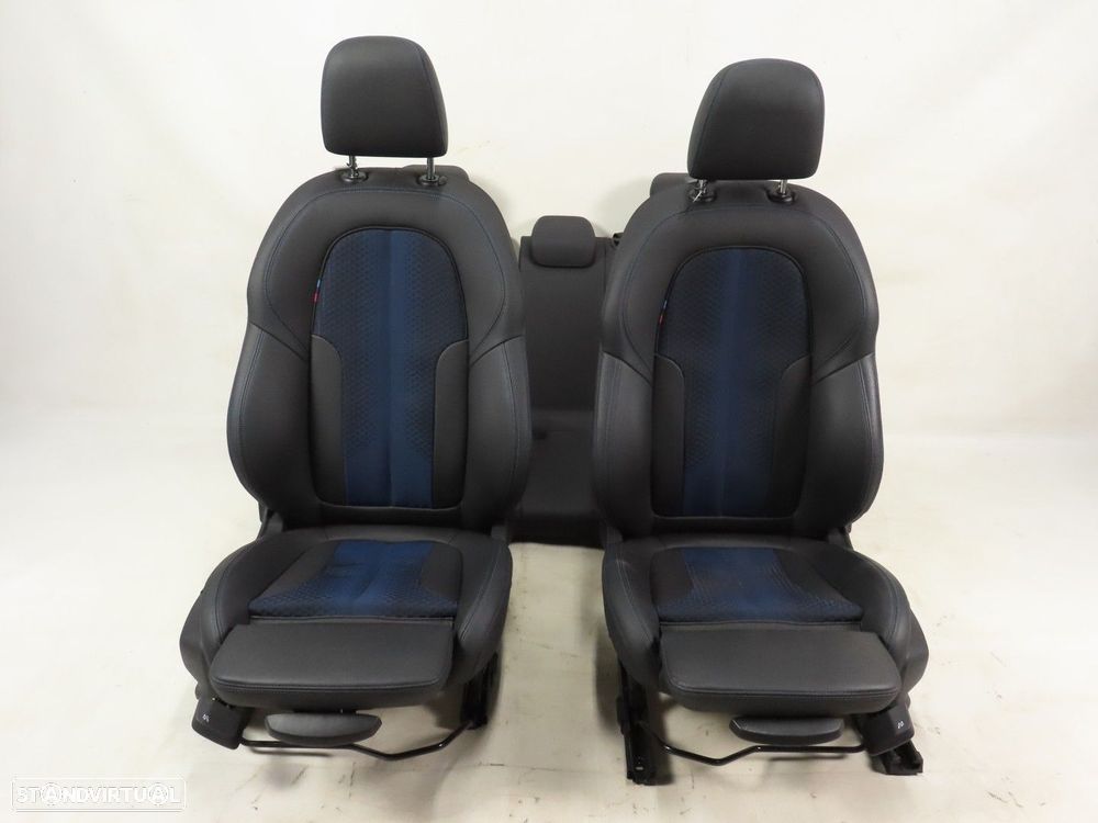 Interior desportivo M Usado / Original BMW 1 (F40) - 1