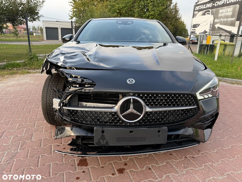 Mercedes-Benz CLA 250 e 8G-DCT AMG Line - 10