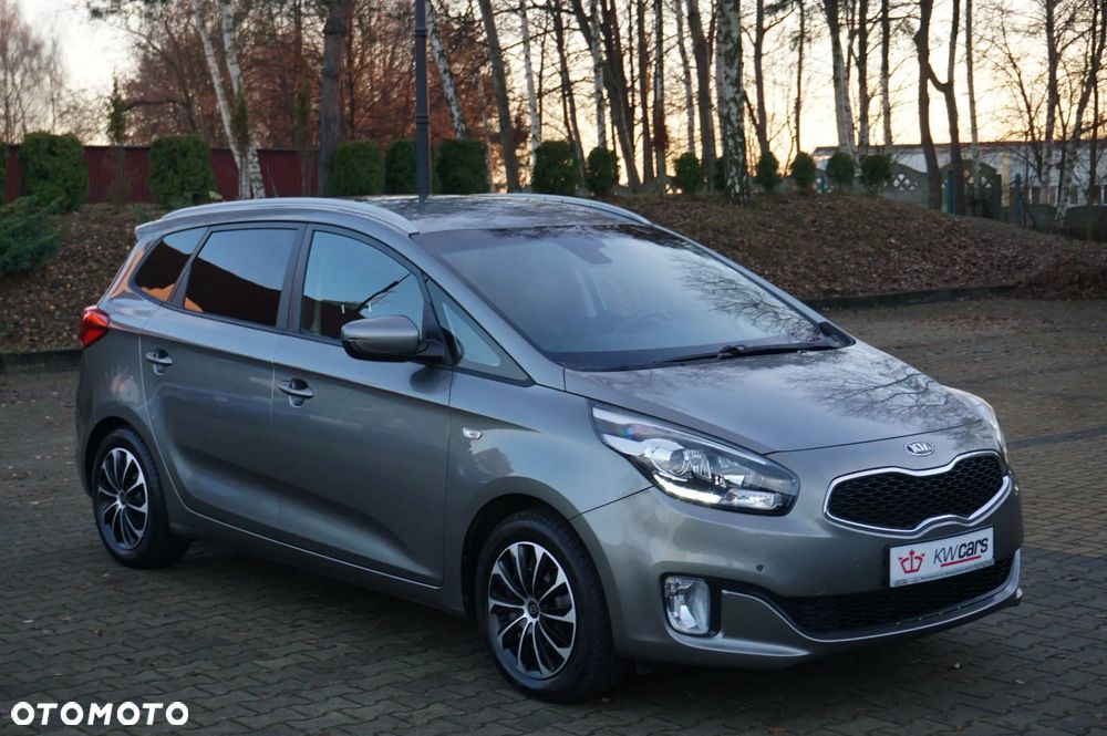 Kia Carens 1.6 GDI Dream Team Edition - 4