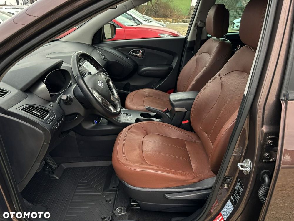 Hyundai ix35 2.0 CRDi 4WD Automatik Premium - 16