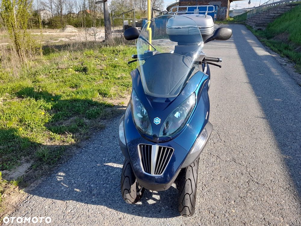 Piaggio MP-3 - 2