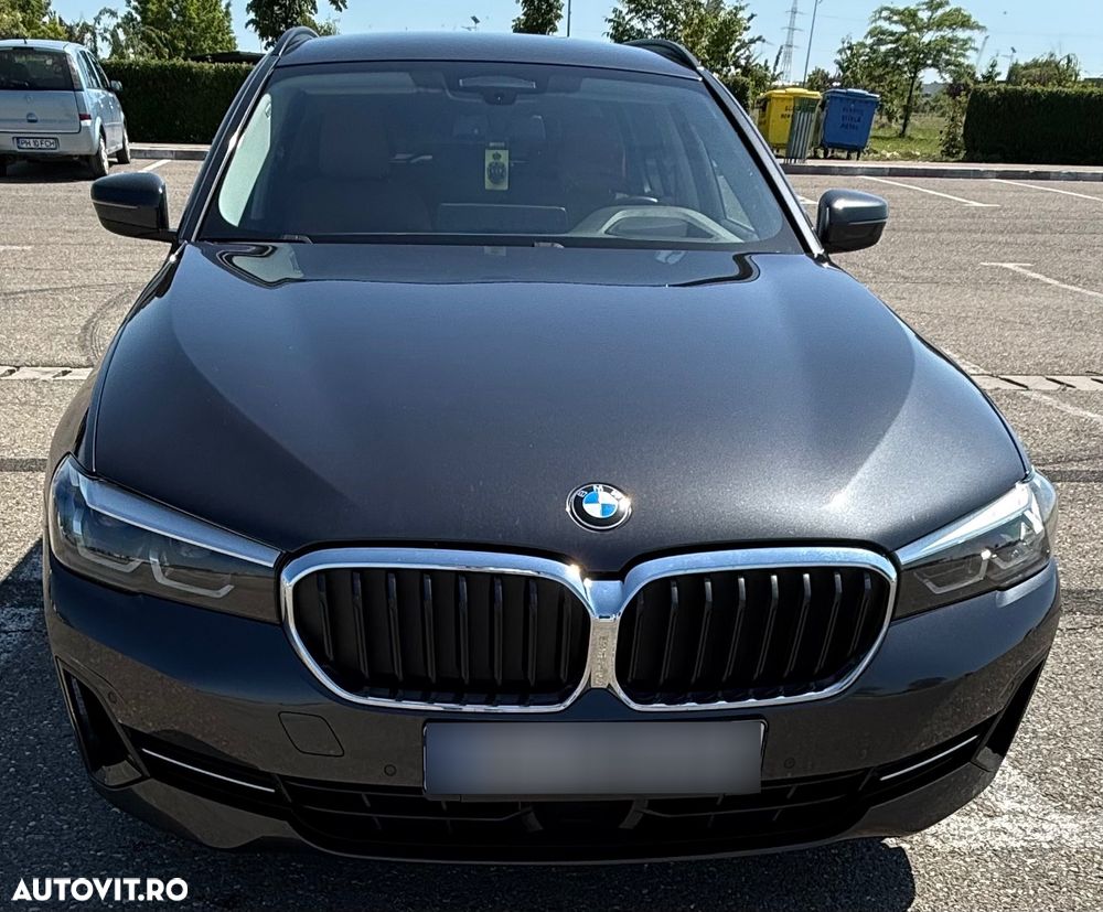 BMW Seria 5 520d Aut. Luxury Line - 2