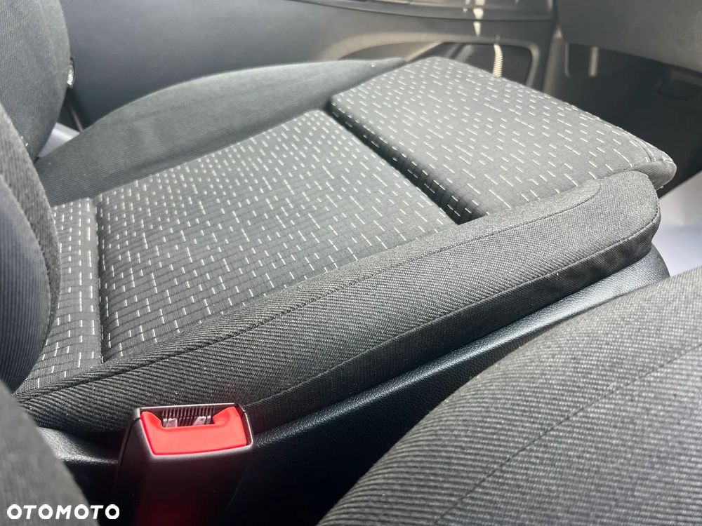 Mercedes-Benz Vito - 28
