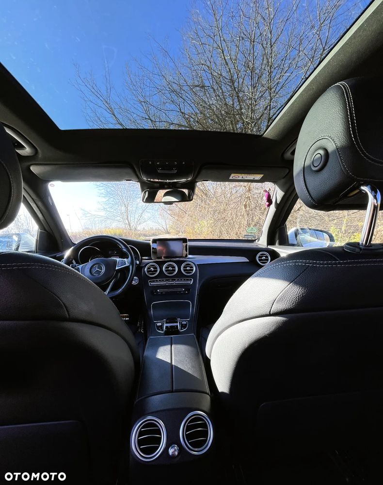 Mercedes-Benz GLC - 25