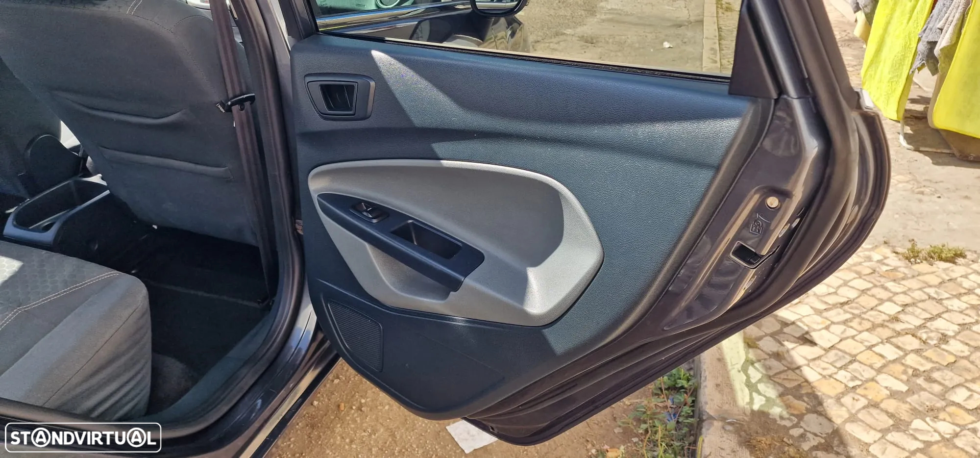 Ford Fiesta 1.4 TDCi Titanium - 9