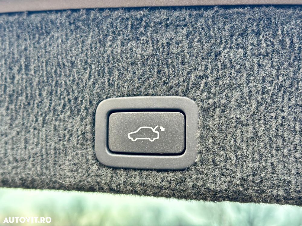 Volvo XC 60 D4 Geartronic Ocean Race - 29