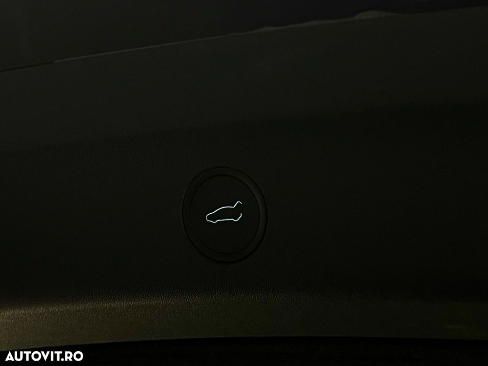 Tesla Model Y Long Range RWD - 37