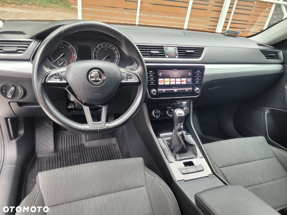 Skoda Superb 2.0 TDI Style - 7