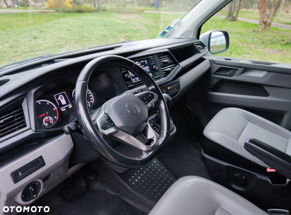 Volkswagen Caravelle 2.0 TDI L2 Highline 4Motion DSG - 19