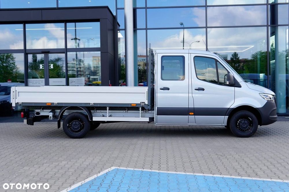 Mercedes-Benz Sprinter - 9