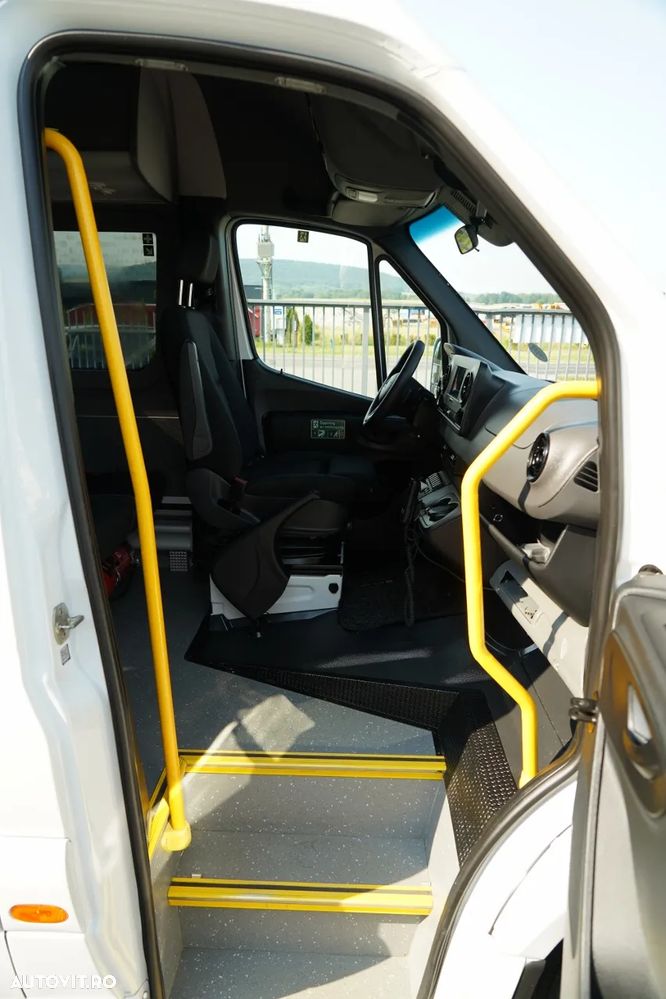 Mercedes-Benz SPRINTER 516 CDI / 2x KLIMA / SPROWADZONY / BOGATE WYPOSAŻENIE / - 26