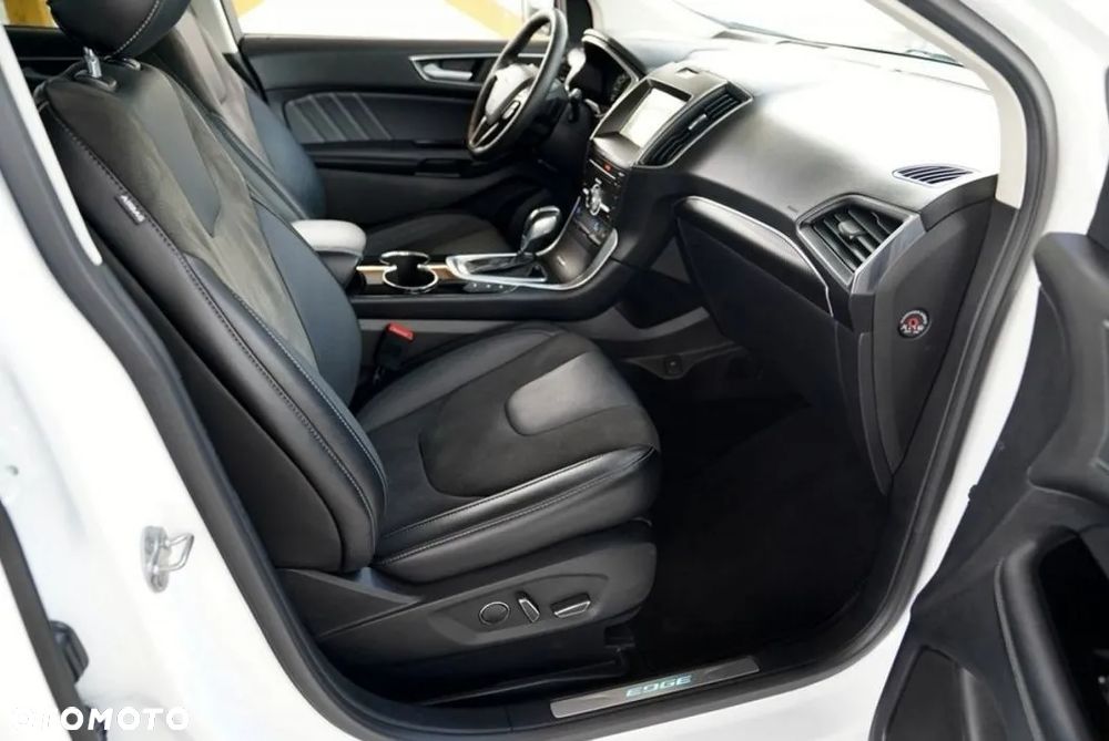 Ford Edge 2.0 TDCi Twin-Turbo 4WD ST-Line - 12