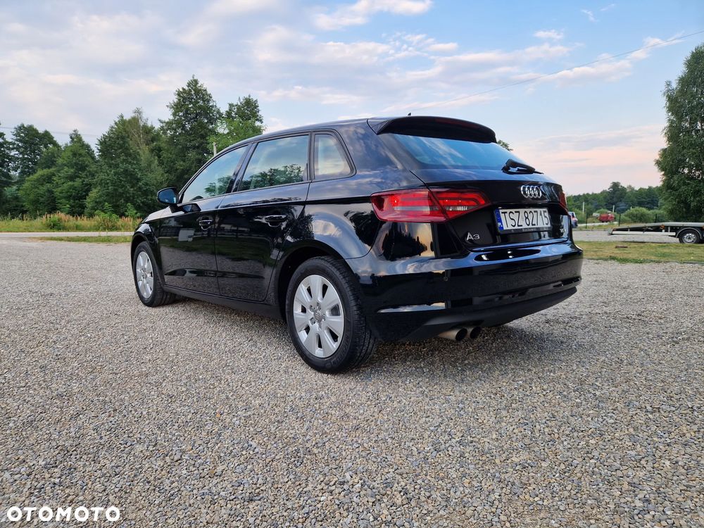 Audi A3 Sportback - 6
