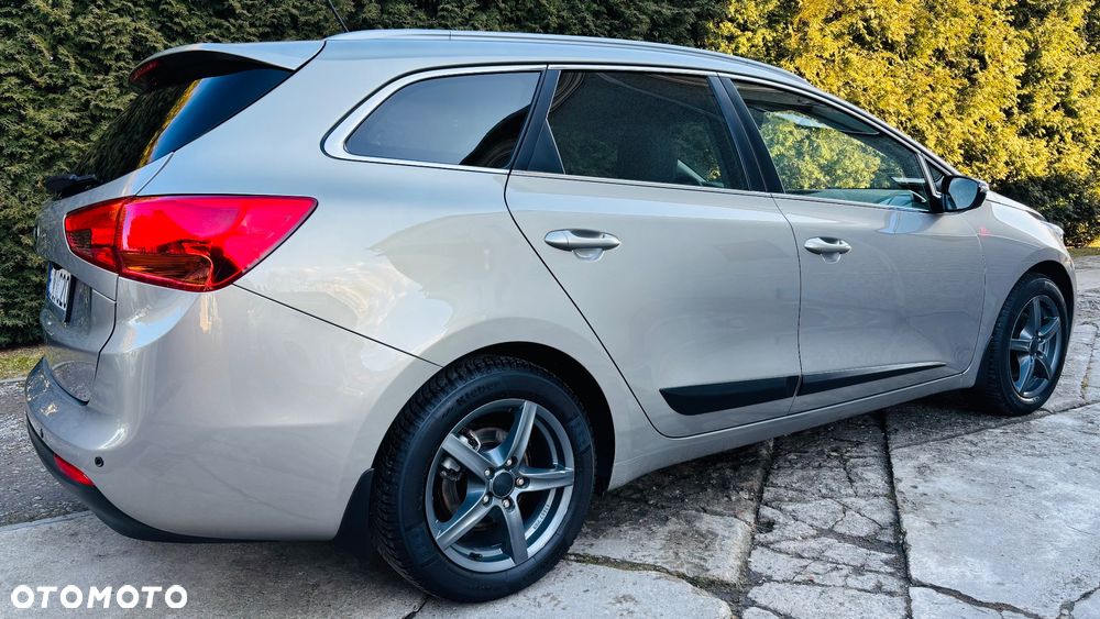 Kia Ceed 1.6 GDI Business Line - 4