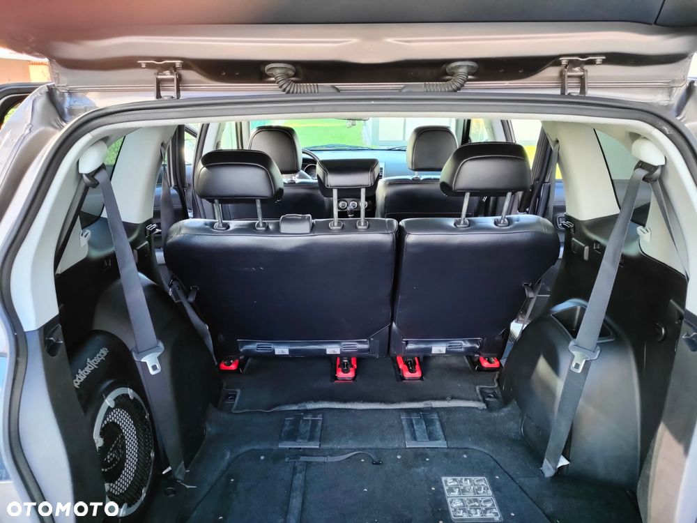 Mitsubishi Outlander - 7