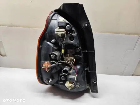 LAMPA PRAWA TYŁ EUROPA  HYUNDAI TERRACAN 05 ROK 2,9 CRDI - 6