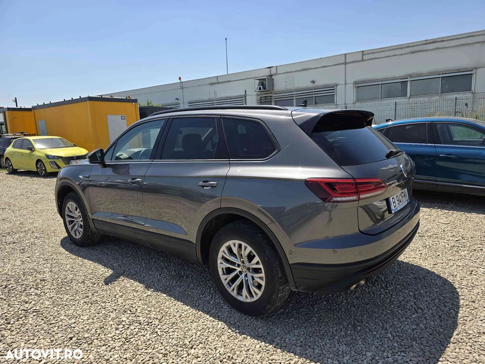 Volkswagen Touareg - 6