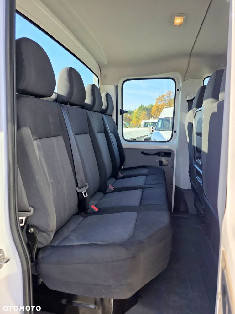 Volkswagen CRAFTER 2,0 TDI 140 KONNA DOKA BRYGADÓWKA 7 OSOBOWA KLIMA WEBASTO SKRZYNIA 83T/KM PRZEBIEGU GWARANCJA - 19