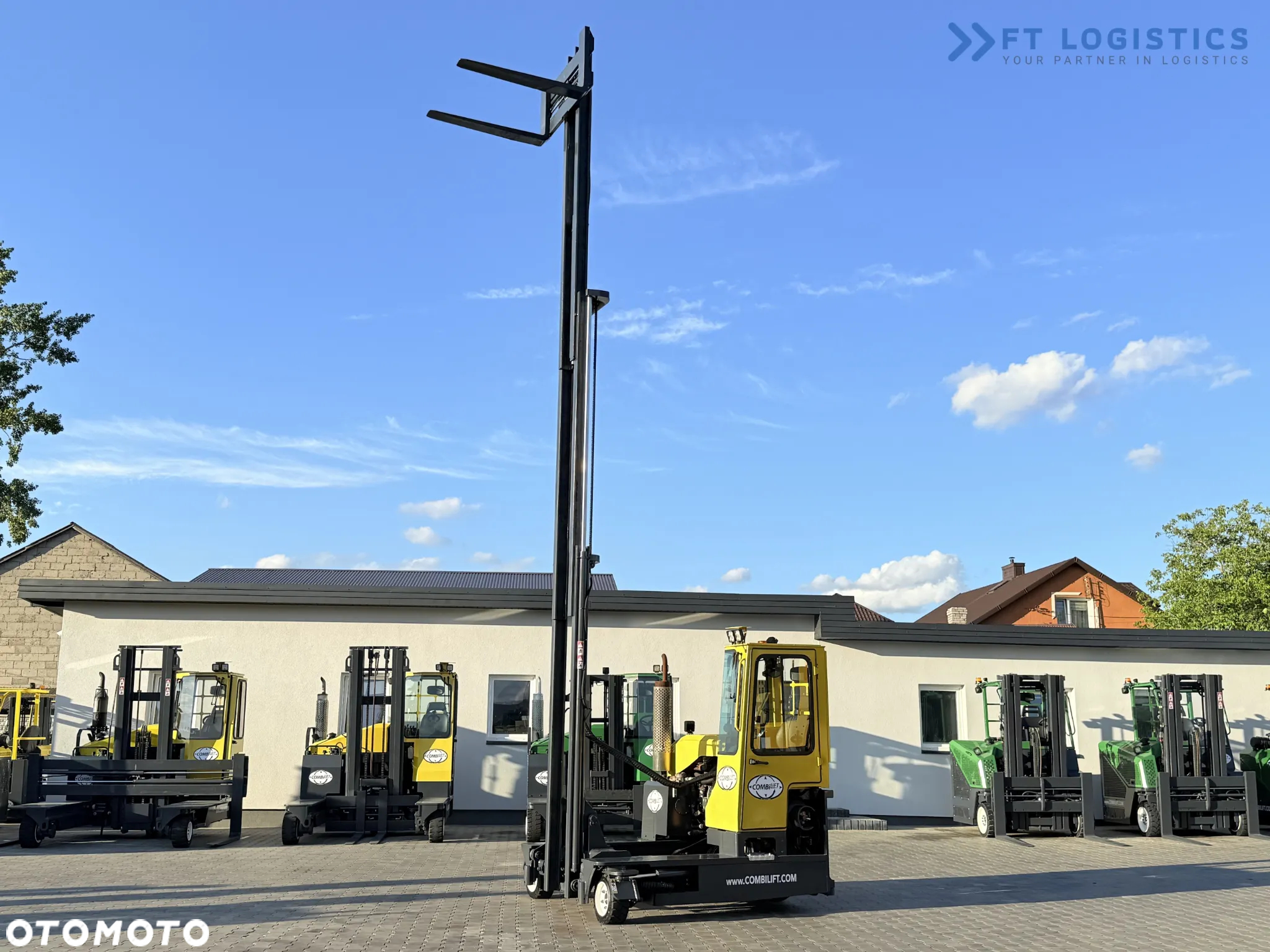 Combilift C3000 / GAS / TRIPLEX- 7600MM / POZYCJONER WIDEŁ / WOLNY SKON / PEŁNA OGRZEWANA KABINA / JEDYNIE 7868H / Szeroka oferta wózków czterokierunkowych i bocznych, dopasowanych do różnorodnych potrzeb i zastosowań. - 36