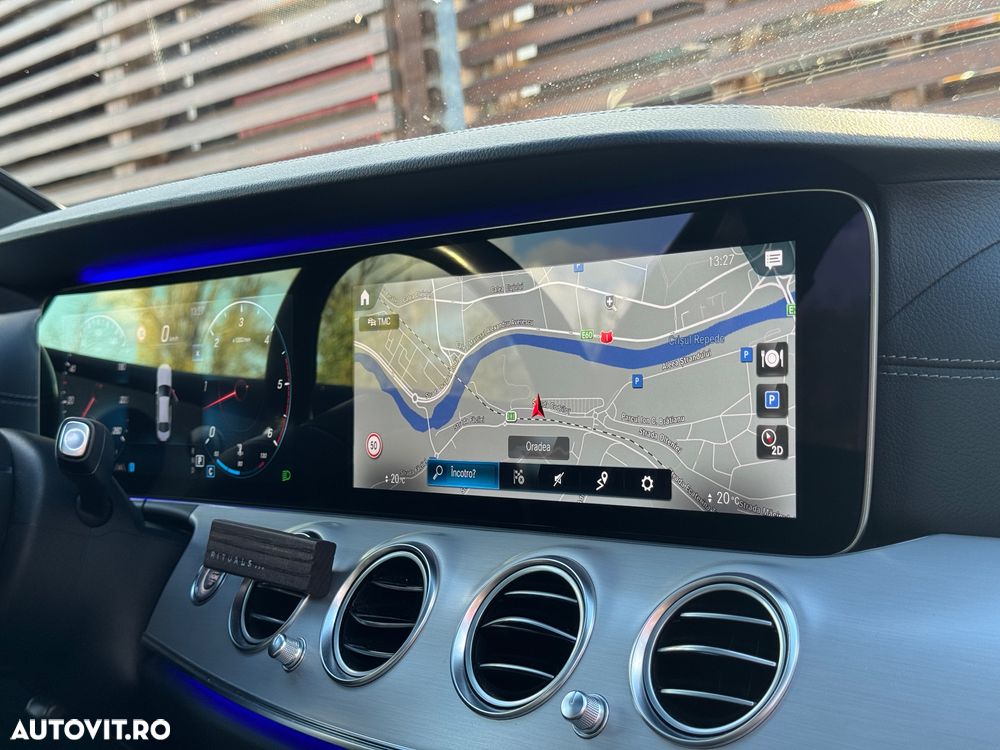 Mercedes-Benz E - 22