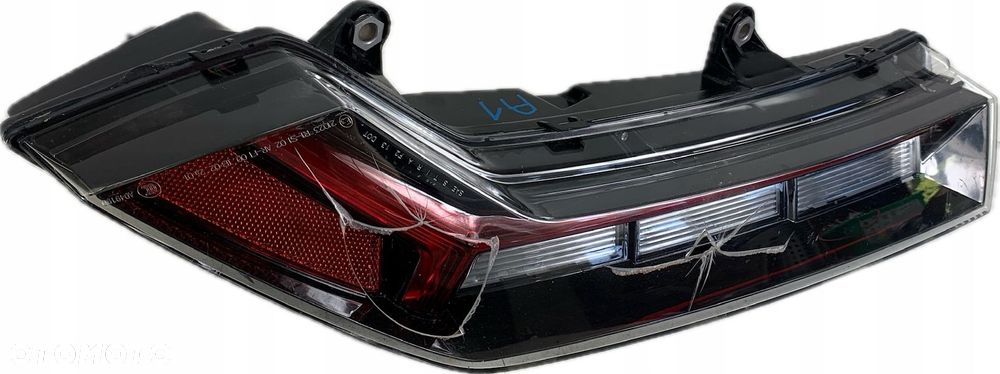 A1 LAMBORGHINI HURACAN LAMPA PRAWA TYLNA TYŁ EU 4T0945096 - 1