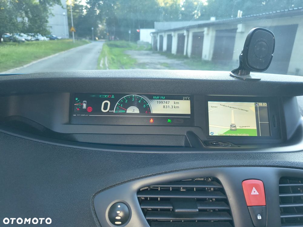 Renault Scenic 1.5 dCi Luxe Expression - 10