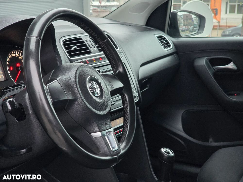 Volkswagen Polo - 18