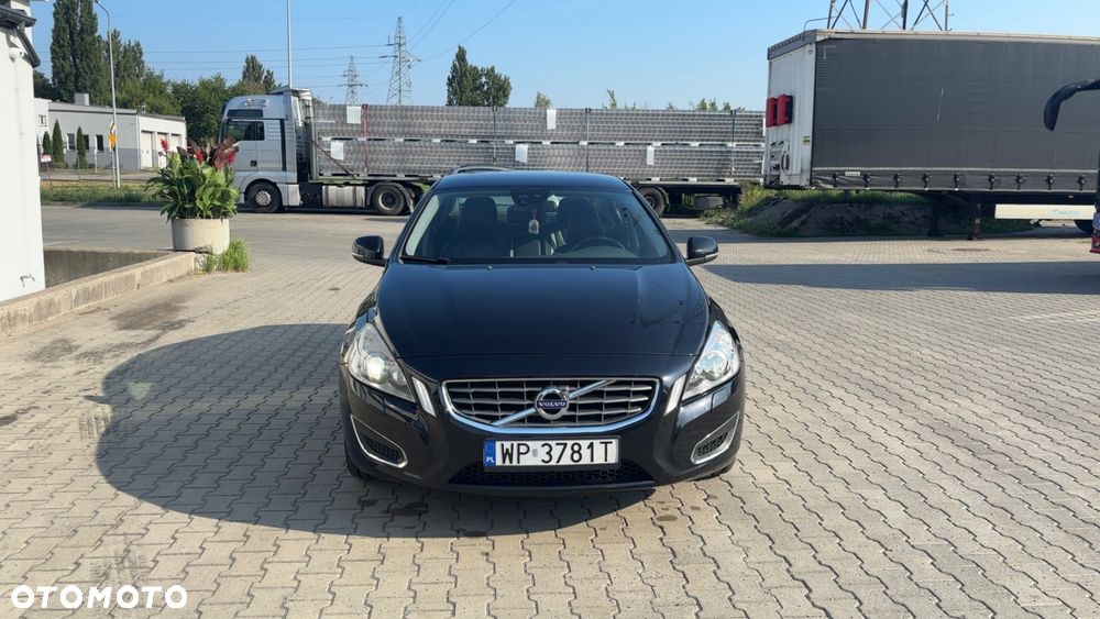 Volvo S60 D3 Summum - 8