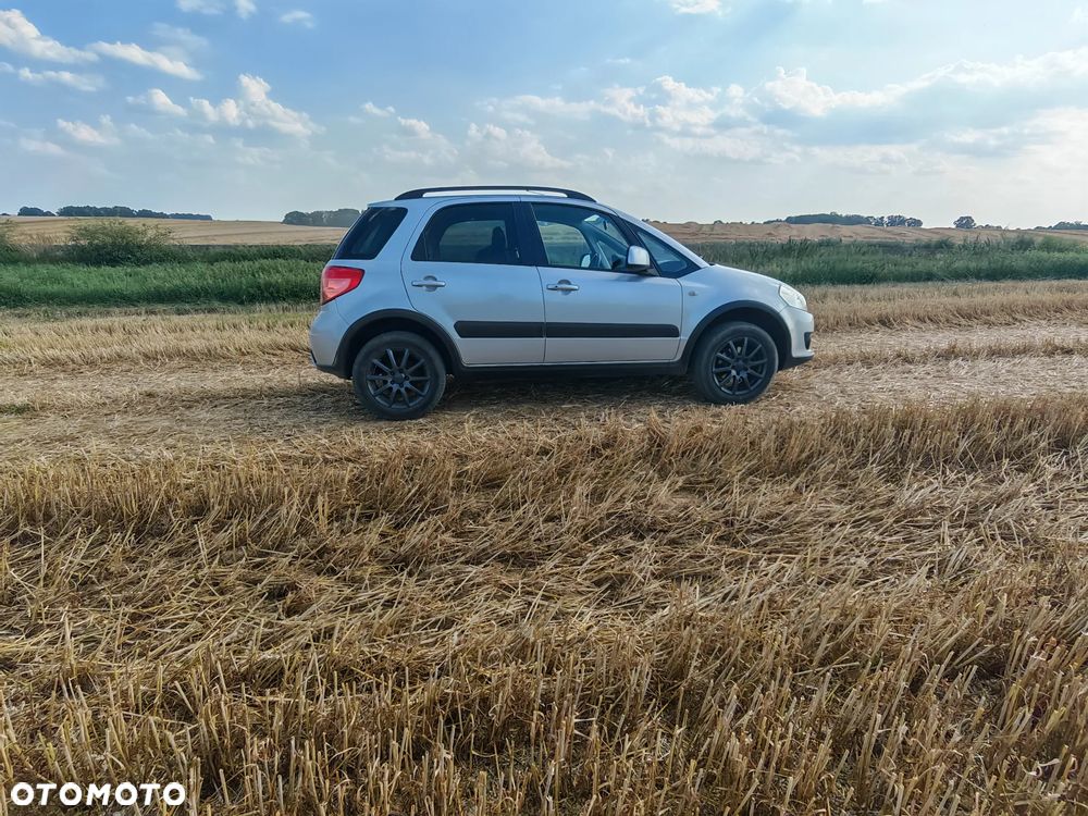 Suzuki SX4 1.6 GS / Premium 4WD - 8