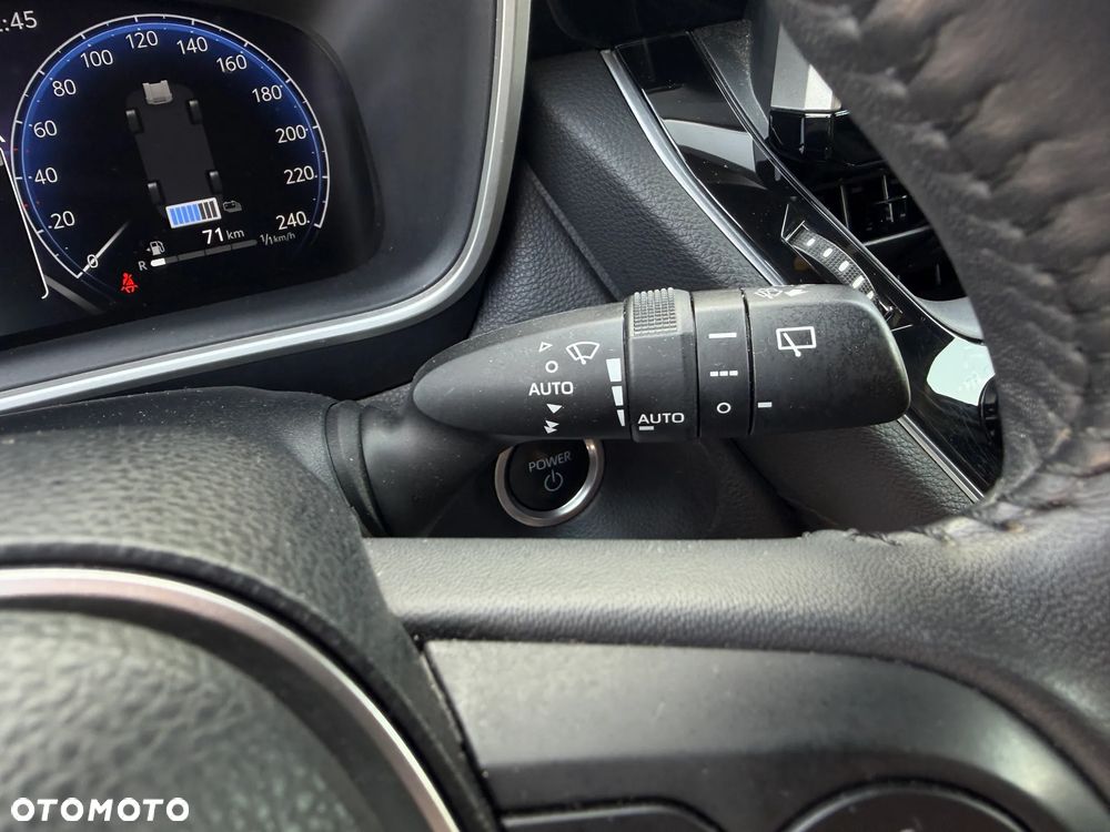 Toyota Corolla Cross 2.0 Hybrid Comfort - 24