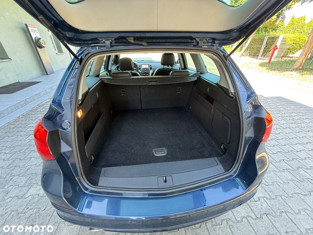 Opel Astra 1.6 Turbo Innovation - 9