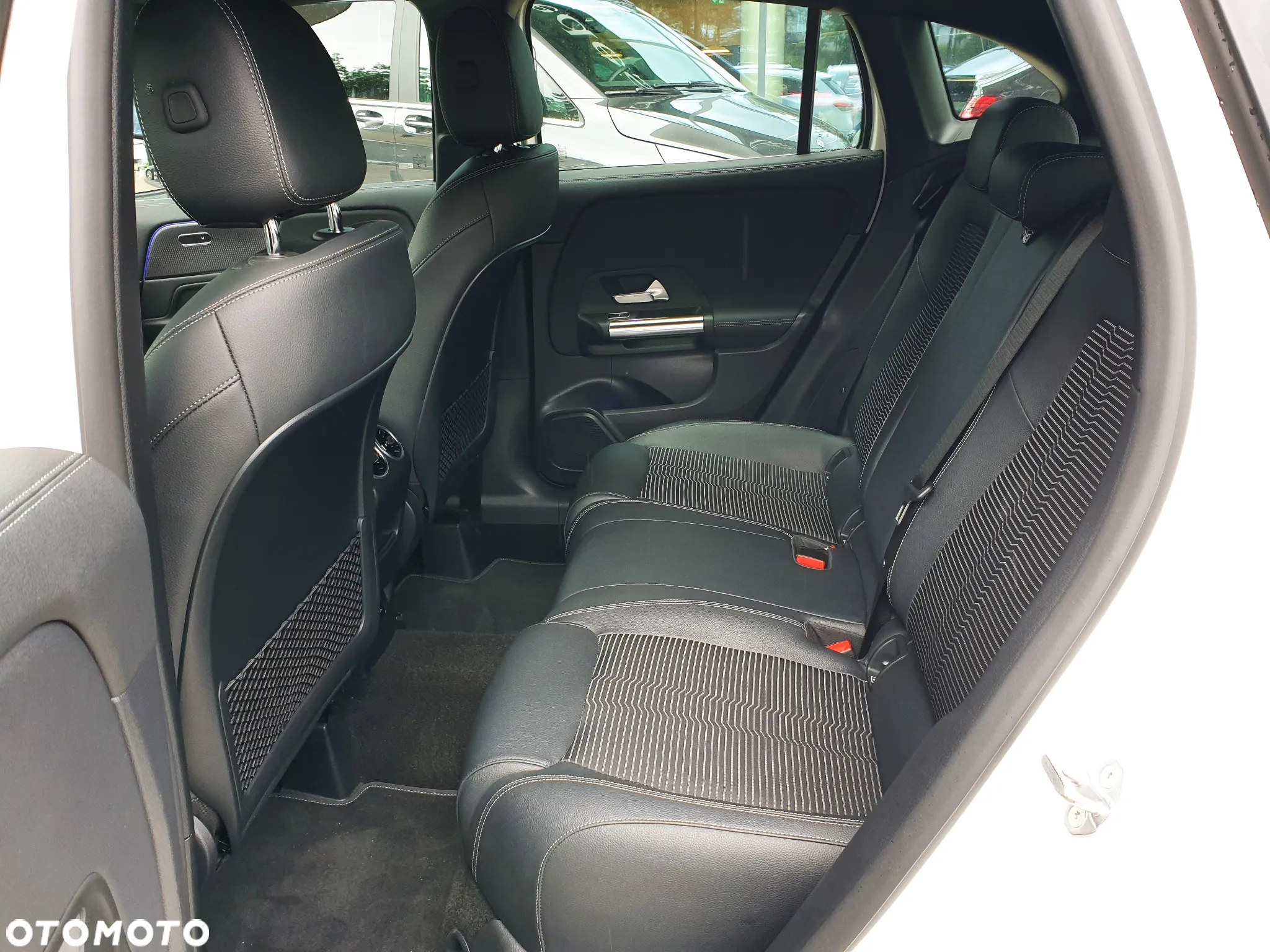 Mercedes-Benz GLA 200 Progressive - 13