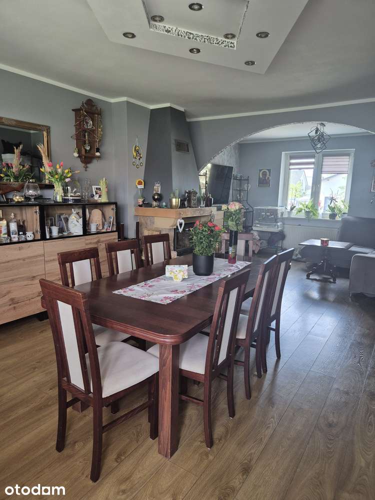 Dom bliźniak z garażem w atrakcyjnej lokalizacji - Pełny obrazek: 4/8