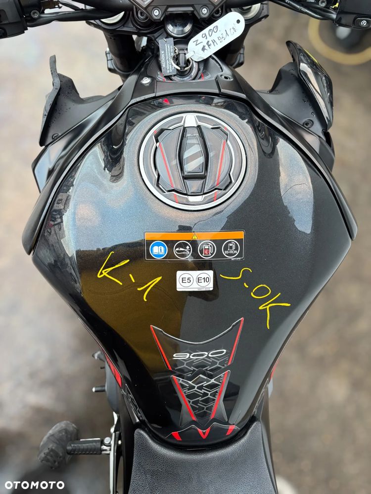 Kawasaki Z 900 - 6