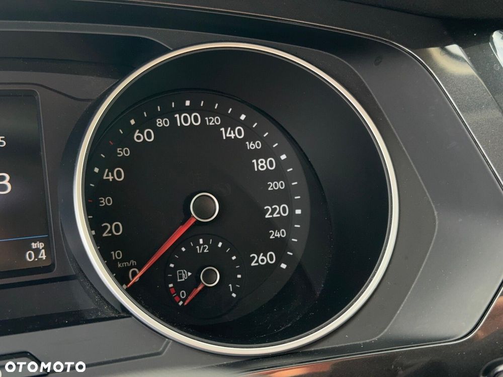 Volkswagen Tiguan - 20