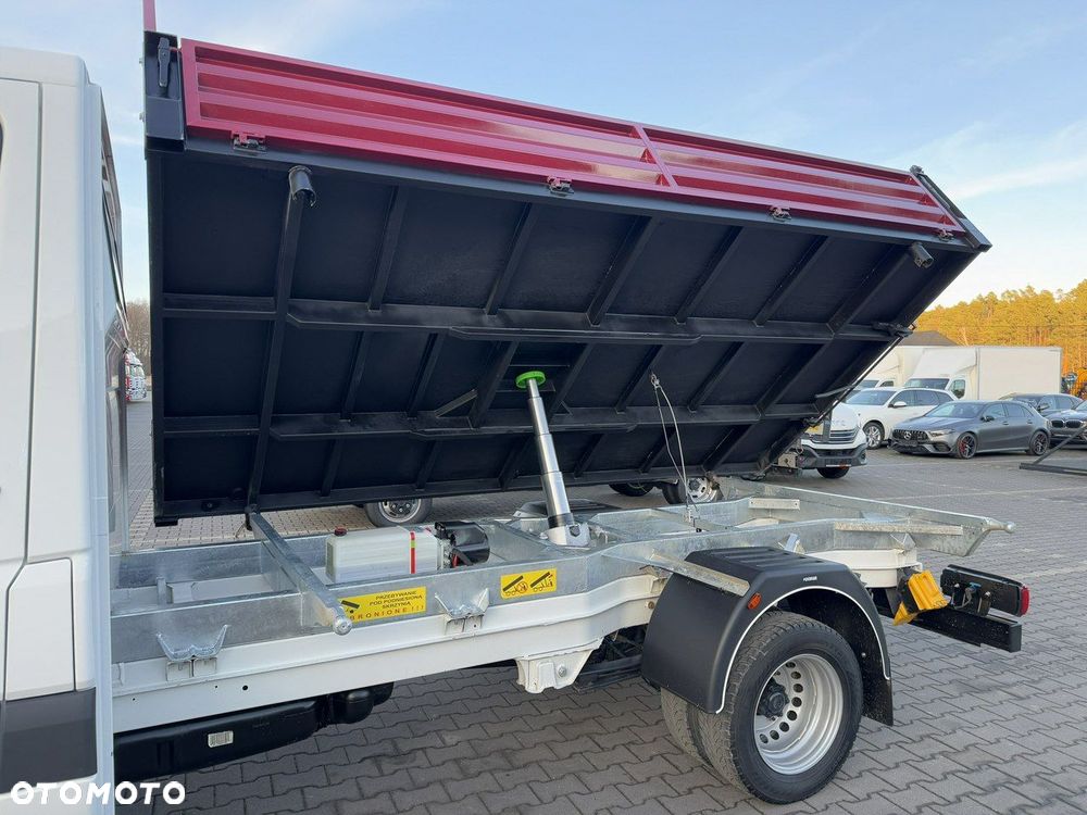 Volkswagen Crafter - 11