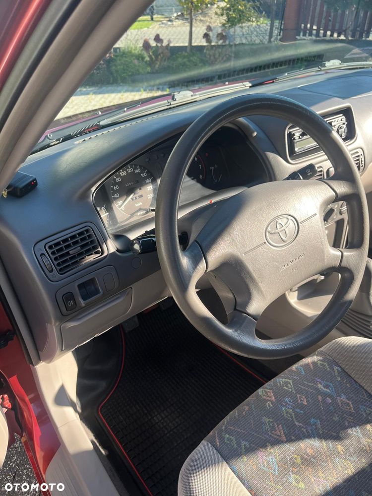 Toyota Corolla 1.4 XLi - 30
