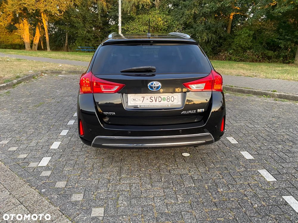 Toyota Auris - 5