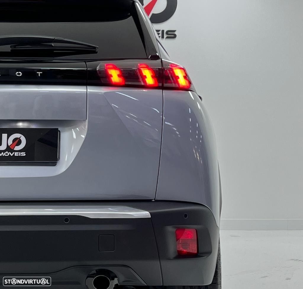 Peugeot 2008 1.2 PureTech Allure - 28