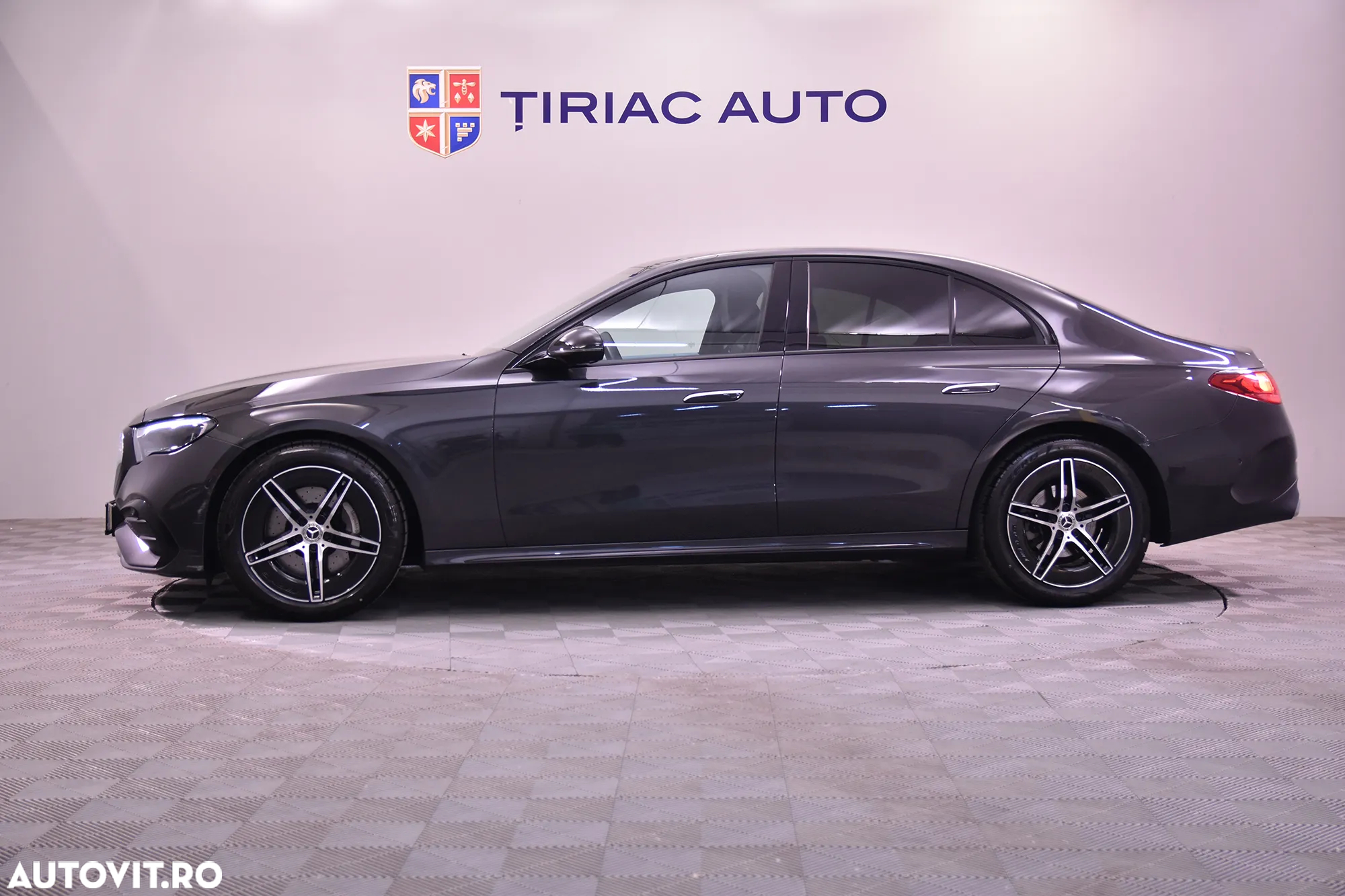 Mercedes-Benz E 220 d Aut. - 2