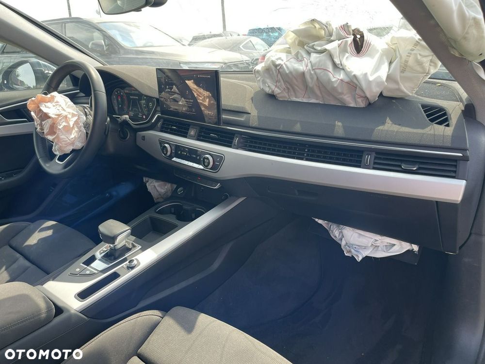 Audi A4 Avant 35 TFSI S tronic - 13