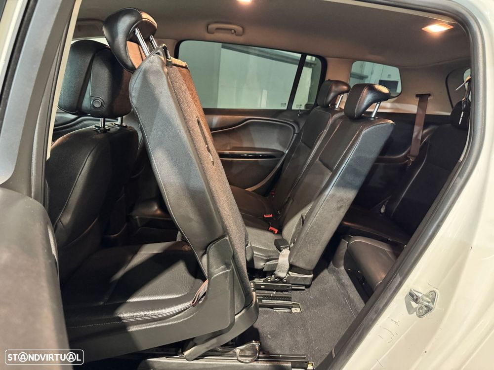 Opel Zafira - 38