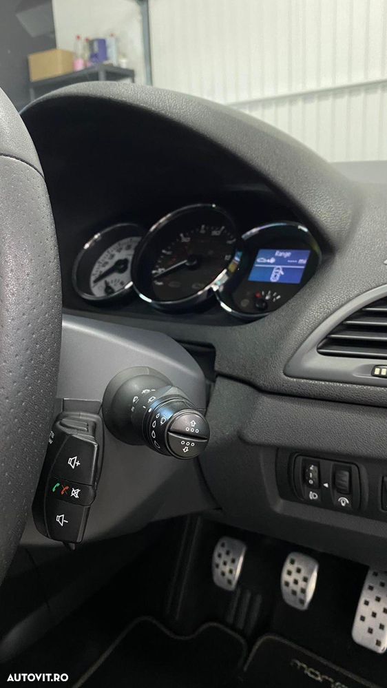 Renault Megane - 10