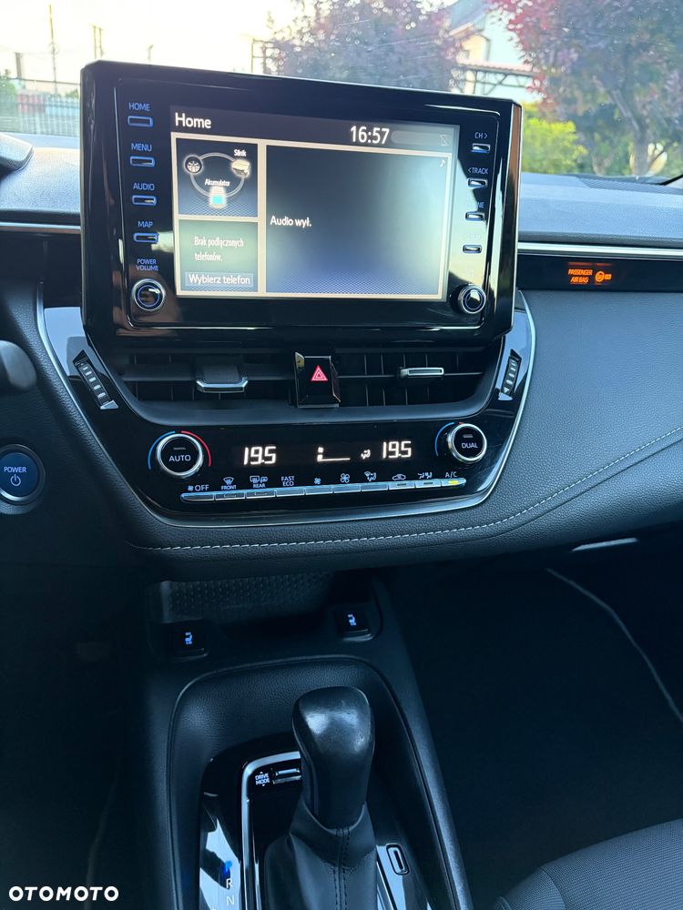 Toyota Corolla - 10