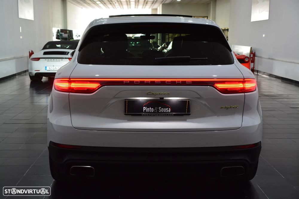 Porsche Cayenne E-Hybrid - 11