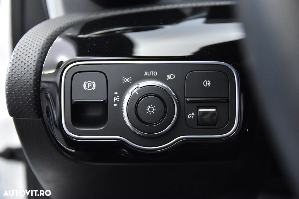 Mercedes-Benz A 200 d Sedan Aut. - 16