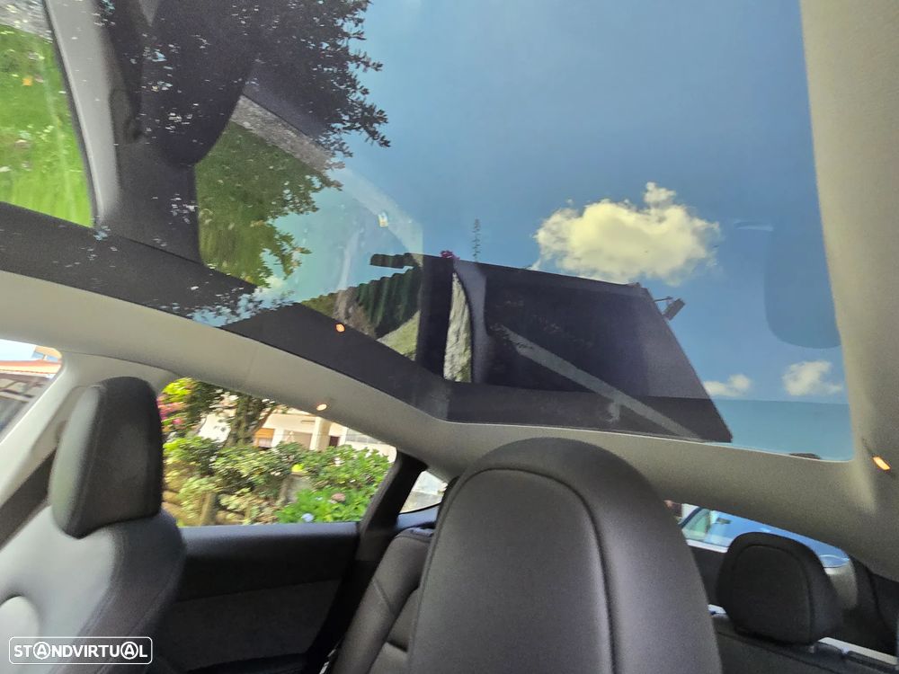 Tesla Model Y Standard - 9