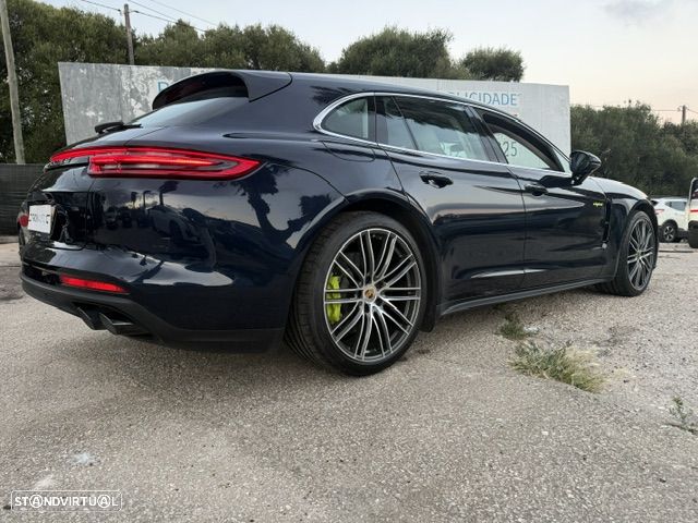 Porsche Panamera Sport Turismo - 12